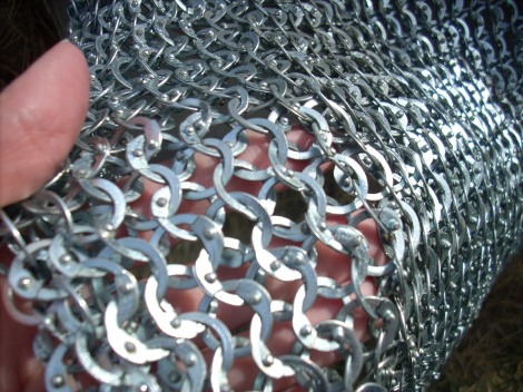 16-Gauge Riveted Steel Chain Mail